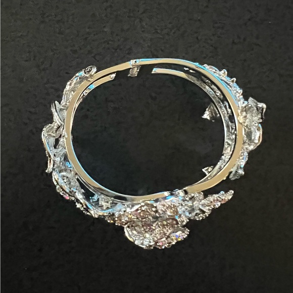 Vintage Gala or Bridal Bracelet with Rose Design - Picture 6 of 6